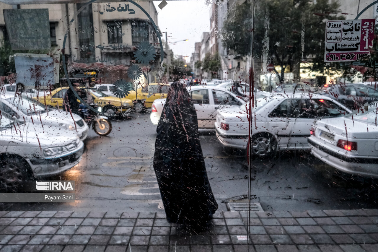 پیشبینی باد و باران برای کرمان_66b1df51c9133.jpeg