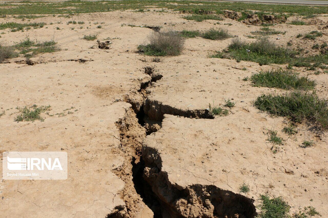 دشت «اصفهان-بُرخوار»، بحرانیترین فرونشست ایران را دارد_66fc4deac439e.jpeg