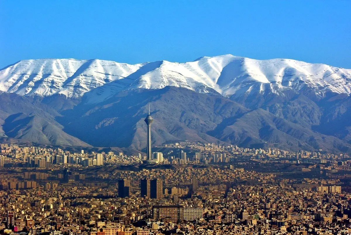 آیا اظهارات پزشکیان در مورد انتقال پایتخت به یک شهر ساحلی، نتیجه بررسی کارشناسی است؟_67778b5775743.jpeg