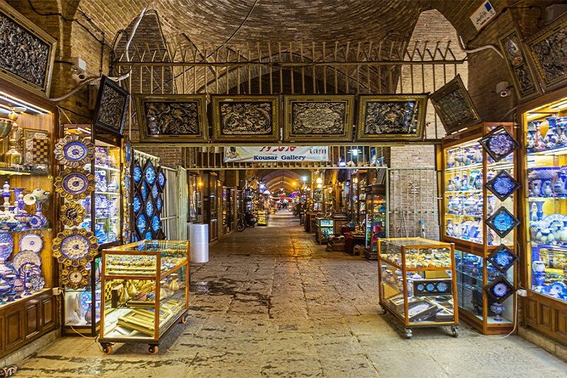 ایمن‌سازی بازار تاریخی اصفهان در گرو همکاری اصناف است_679e067cf22c0.jpeg