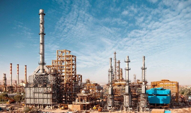 پالایشگاه تبریز نقش مهمی در جلوگیری از خامفروشی ایفا می کند_680b2ca37c364.jpeg