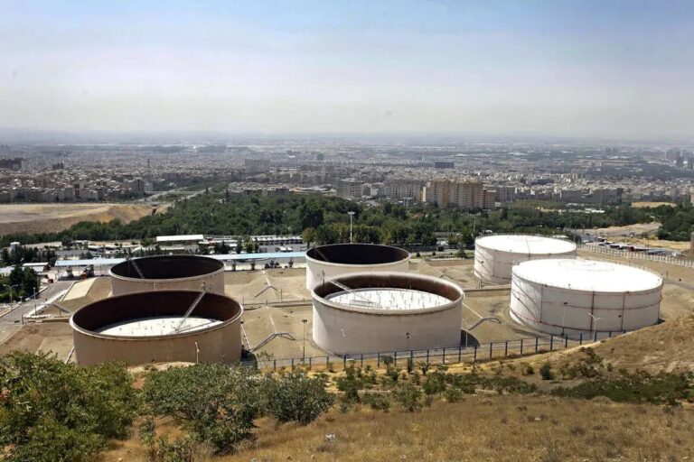 بوی گاز در خیابان‌های شهران/ اگر یک درخت آتش بگیرد…_689edb2e73aa6.jpeg