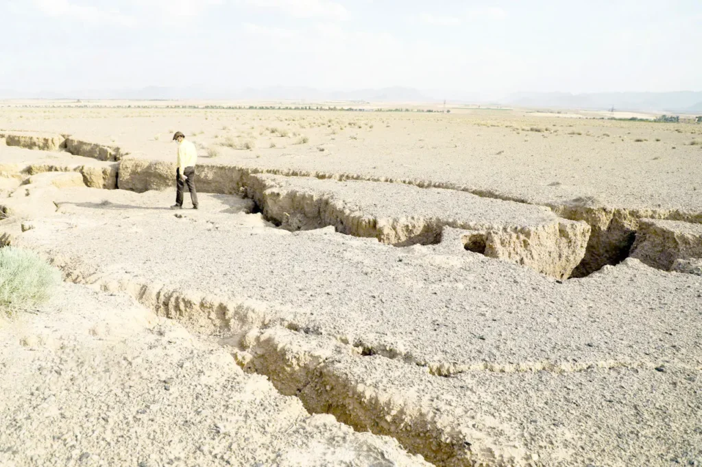 فرونشست؛ انتقام طبیعت_68ba76302af8d.webp