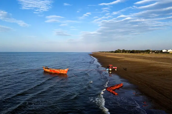 پیش بینی هوای مازندران و ساری؛ سه شنبه ۸ مهر ۱۴۰۴/ فعالیت های دریایی تعلیق شد_68daf9debdebe.webp