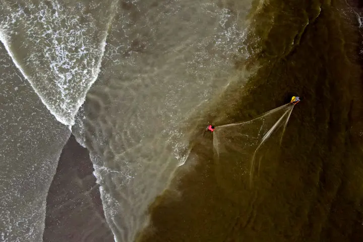 پیش بینی هوای مازندران و ساری؛ شنبه ۶ مهر ۱۴۰۴/ فعالیت های دریایی ممنوع شد_68d70484b8262.webp