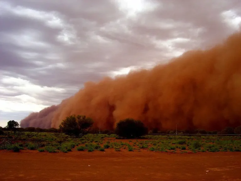 پیش بینی هوای قم فردا ۲۹ مهر ۱۴۰۴/ هوای قم آلوده می‌شود_68f6a87f39564.webp