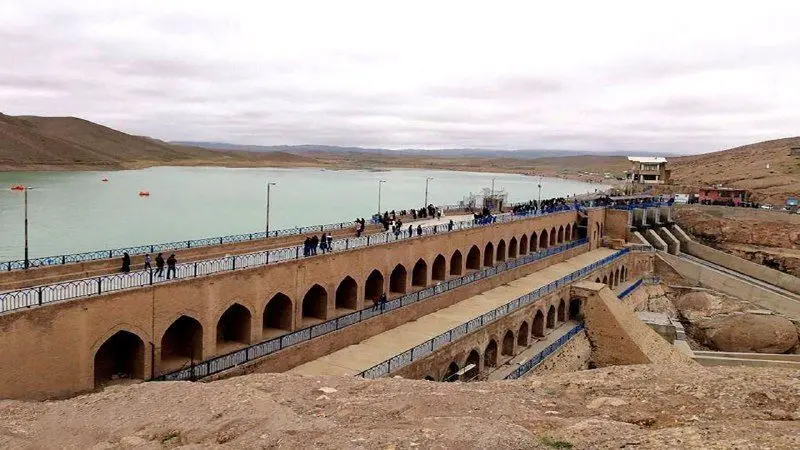 تخریب پل و سقوط ۱۲ نفر در سد فریمان!_6917755af2a63.webp