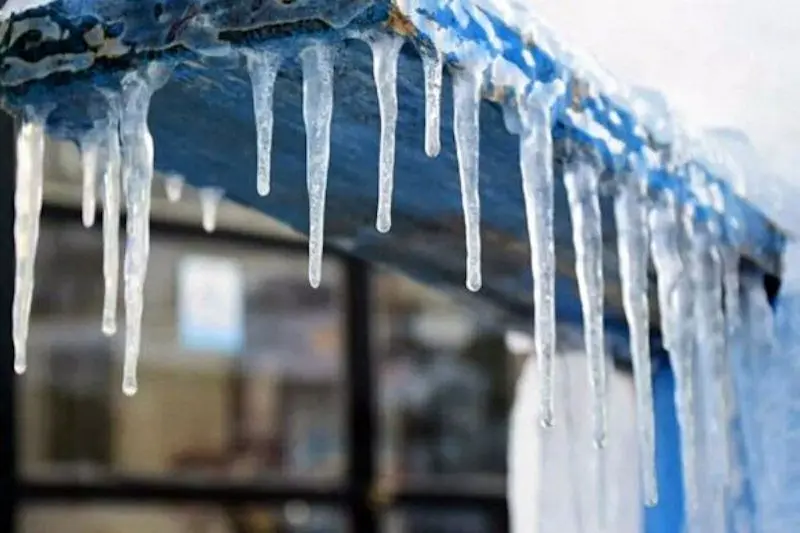 هشدار یخبندان برای برخی مناطق اصفهان صادر شد_691f8723ec40f.webp