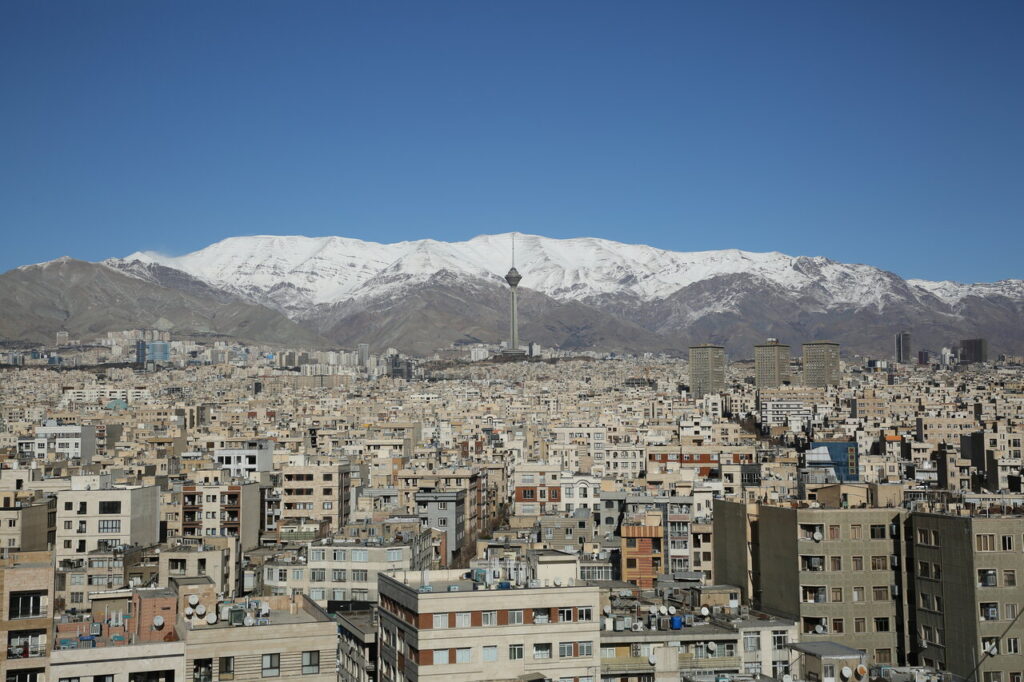 تصاویری از حال‌وهوای متفاوت پایتخت با آسمان آبی_695561b895748.jpeg