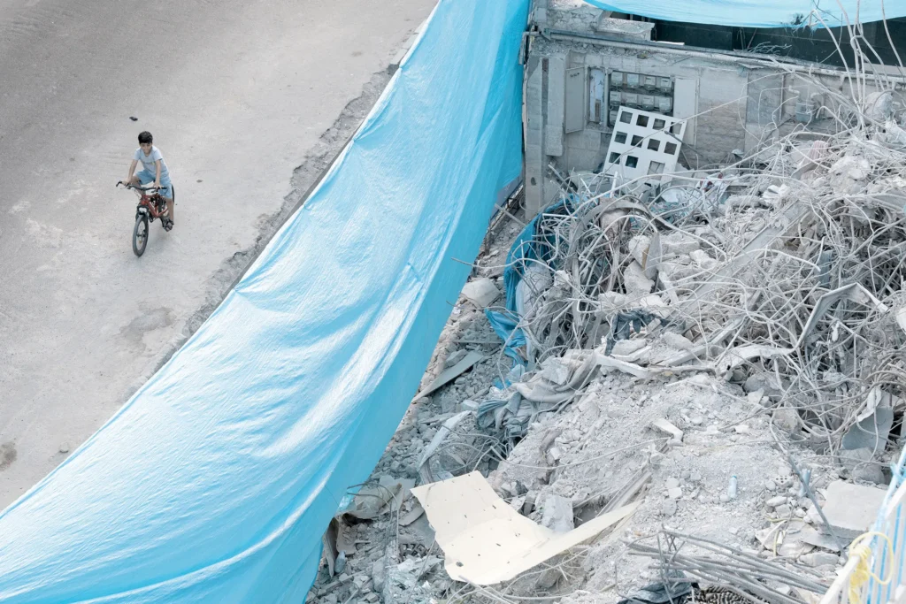 در تیررس زلزله و جنگ_694a1133c3d6d.webp