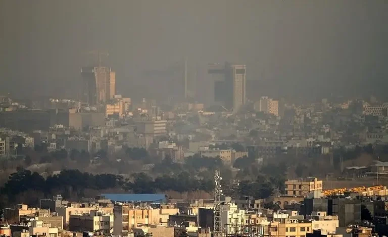 پیش بینی هوای البرز فردا شنبه ۱۵ آذر /  آلودگی نفس‌گیر، همه در فضای بسته بمانند_6932dd1cb51a3.webp