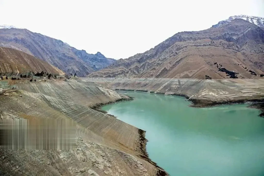 ۴ سد تهران فقط ۸درصد آب دارند؛ چرا کشور دچار خشکسالی شد؟_692ee7c09790c.webp