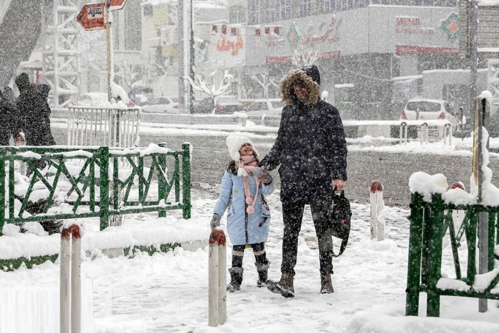 جزئیات فعالیت سامانه بارشی تا روز جمعه | کاهش ۵ درجه ای دما در این مناطق_6967c8e98450e.jpeg