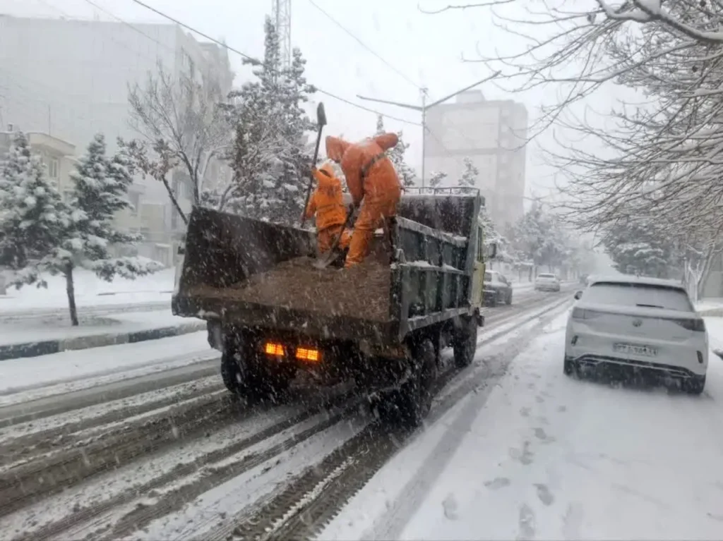 پیش بینی هوای همدان؛ شنبه ۱۸ بهمن/ برف و باران در راه است_69865bde4cad8.webp